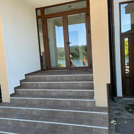 Milanovic דירה Ostrovo